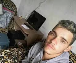 JOVEM É ASSASSINADO A TIROS DENTRO DE CASA EM CÍCERO DANTAS-BA